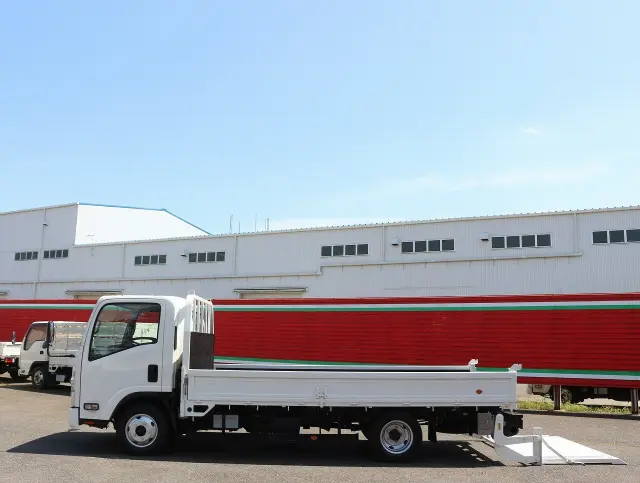 いすゞ エルフ TPG-NPR85AR(2WD)の写真18