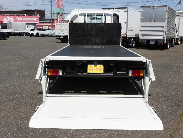 いすゞ エルフ TPG-NPR85AR(2WD)の写真21