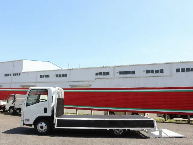 いすゞ エルフ TPG-NPR85AR(2WD)の写真23