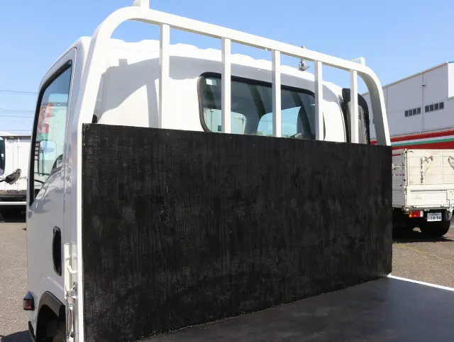 いすゞ エルフ TPG-NPR85AR(2WD)の写真24