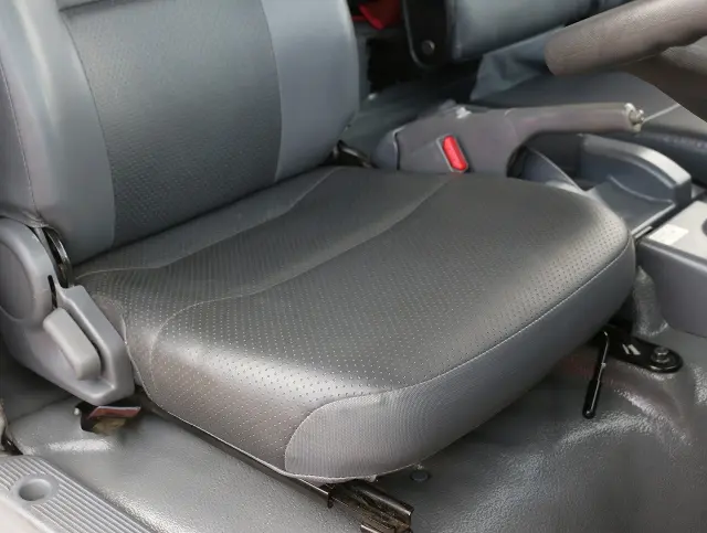 いすゞ エルフ TPG-NPR85AR(2WD)の写真34