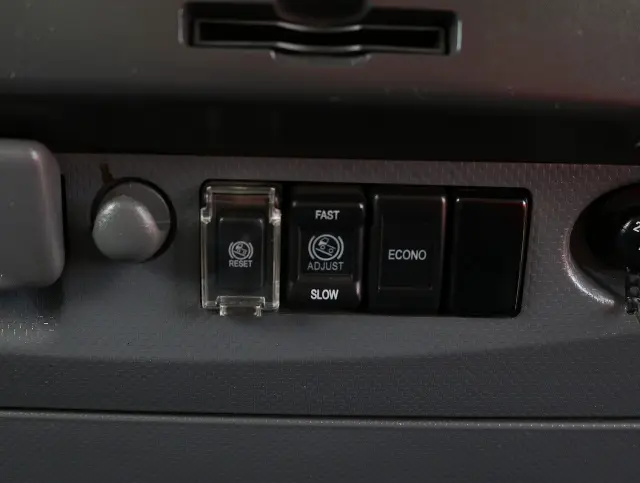 いすゞ エルフ TPG-NPR85AR(2WD)の写真40