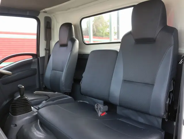 いすゞ エルフ TPG-NPR85AR(2WD)の写真46