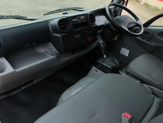 日野 デュトロ TPG-XZU605M(2WD)の写真43