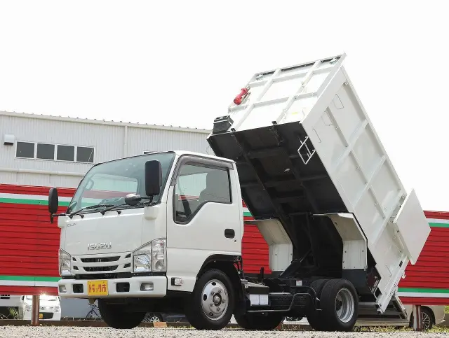 いすゞ エルフ 2RG-NKR88AN(2WD)の写真1