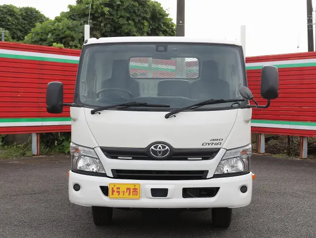 トヨタ ダイナ TKG-XZU775(4WD)の写真2