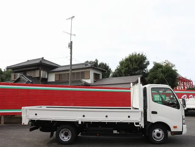 トヨタ ダイナ TKG-XZU775(4WD)の写真4