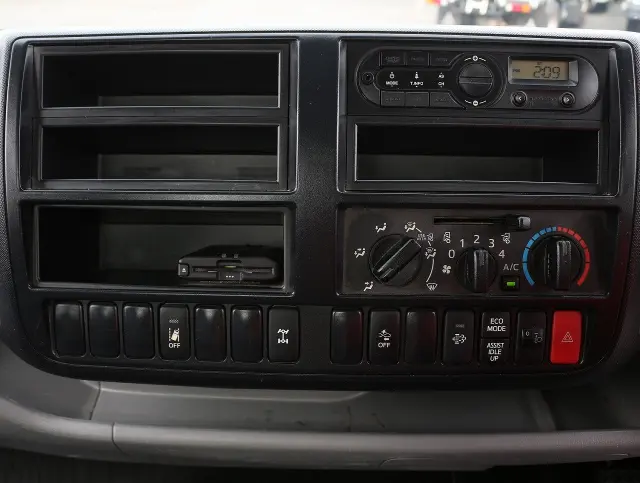 トヨタ ダイナ TKG-XZU775(4WD)の写真36