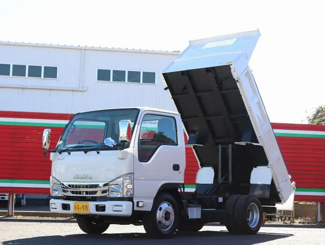 いすゞ エルフ TPG-NKS85AN(4WD)の写真1