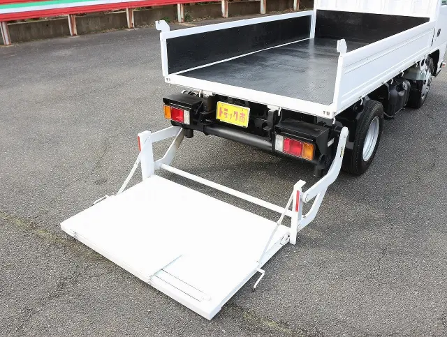 マツダ タイタン TRG-LKR85A(2WD)の写真2