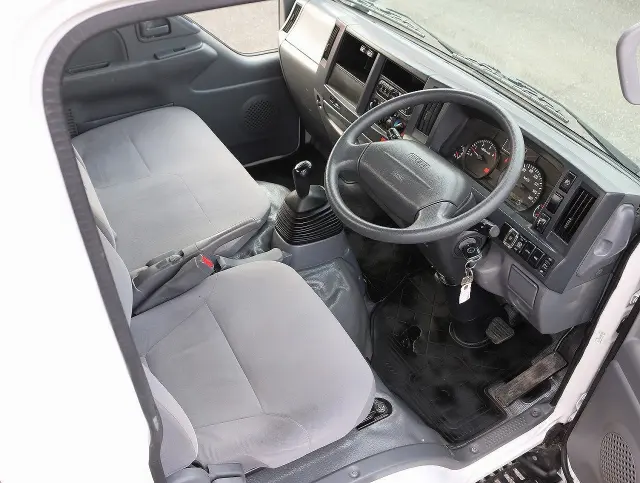 マツダ タイタン TRG-LKR85A(2WD)の写真4