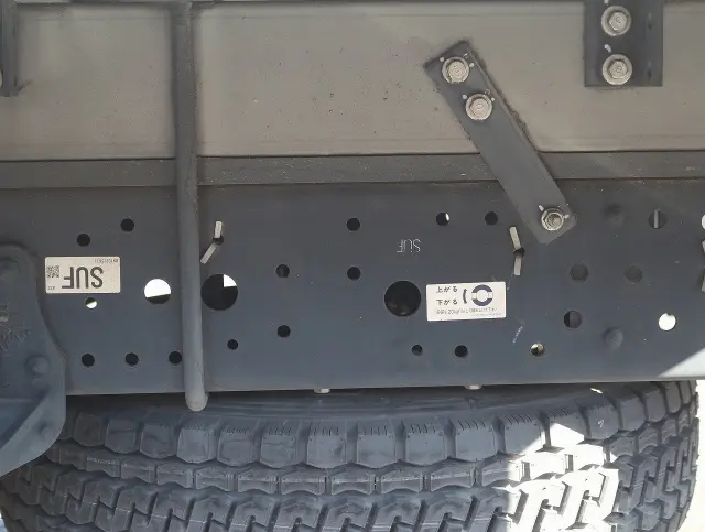 いすゞ エルフ 2SG-NPR88AN(2WD)の写真31