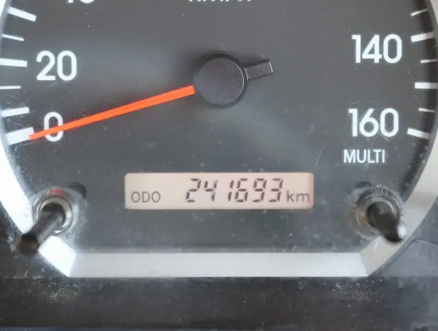 いすゞ エルフ 2SG-NPR88AN(2WD)の写真39