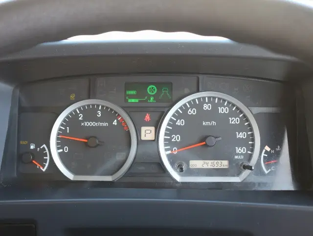 いすゞ エルフ 2SG-NPR88AN(2WD)の写真40