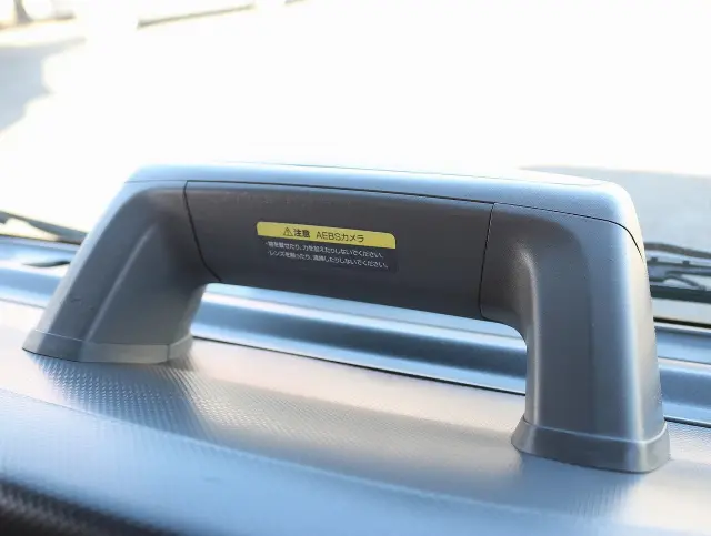 いすゞ エルフ 2SG-NPR88AN(2WD)の写真47