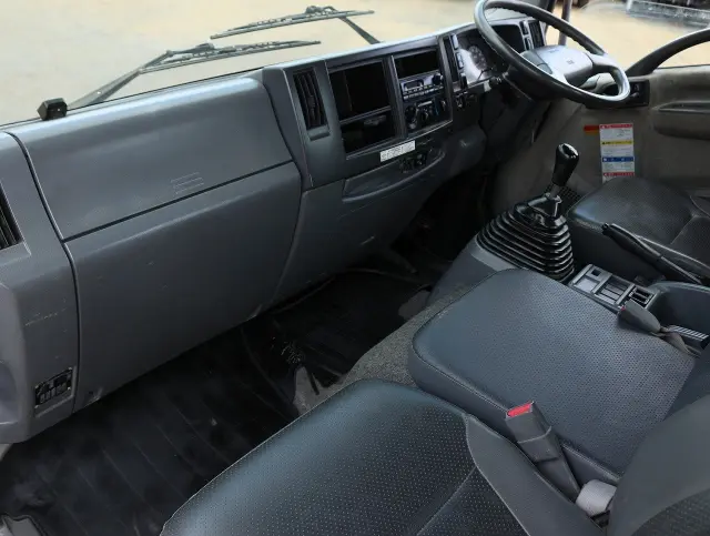 いすゞ フォワード PKG-FRR90S2(2WD)の写真47