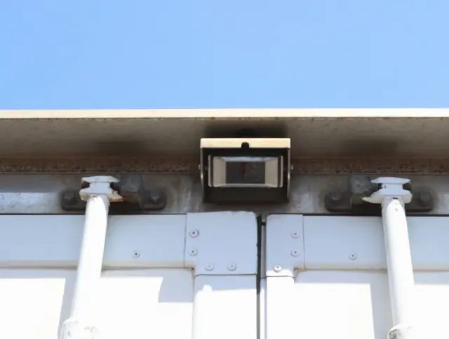 いすゞ エルフ TKG-NHR85AN(2WD)の写真7