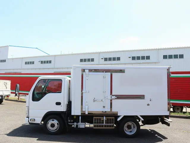 いすゞ エルフ TKG-NHR85AN(2WD)の写真9