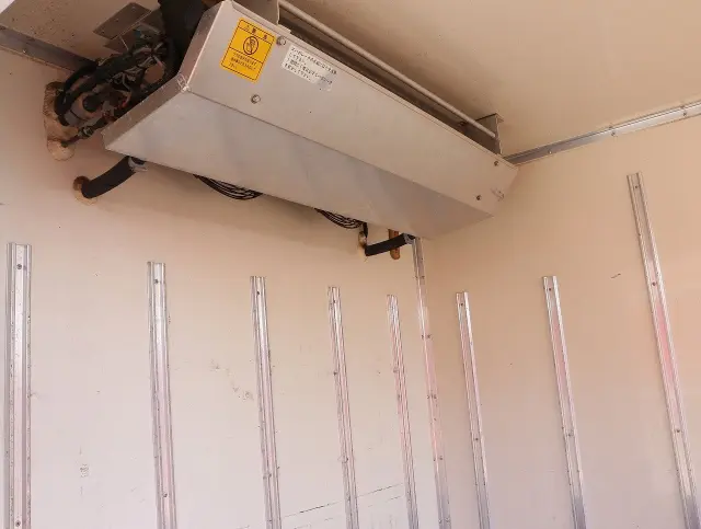 いすゞ エルフ TKG-NHR85AN(2WD)の写真15