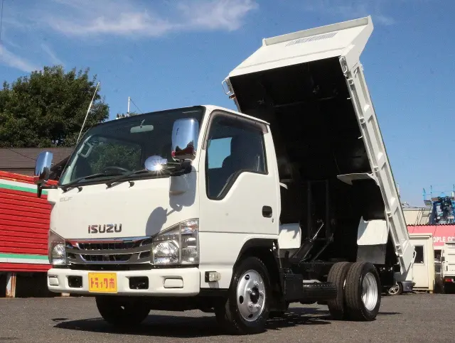 いすゞ エルフ TPG-NJR85AD(2WD)の写真1