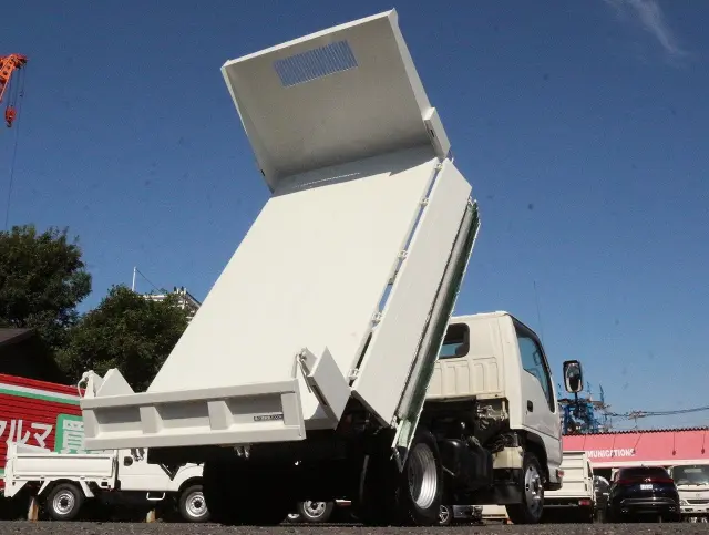 いすゞ エルフ TPG-NJR85AD(2WD)の写真16