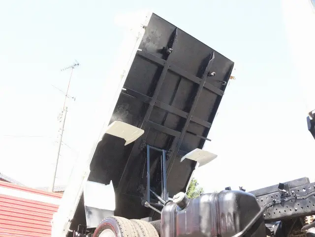 いすゞ エルフ TPG-NJR85AD(2WD)の写真19