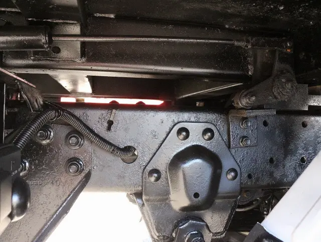 いすゞ エルフ TPG-NJR85AD(2WD)の写真32