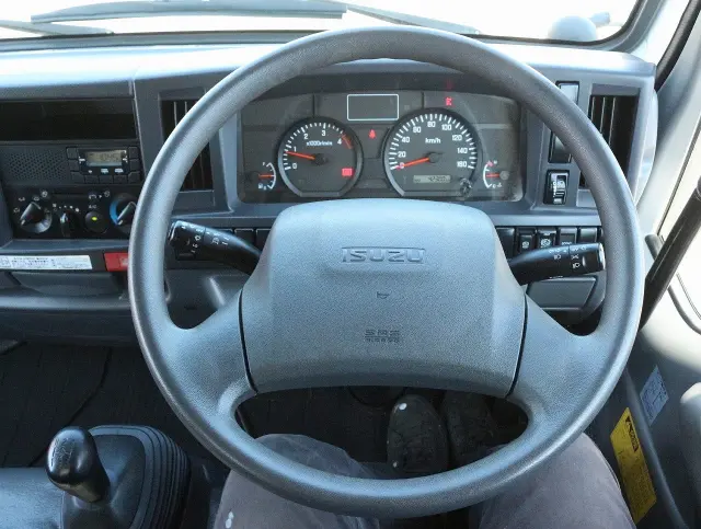 いすゞ エルフ TPG-NJR85AD(2WD)の写真48