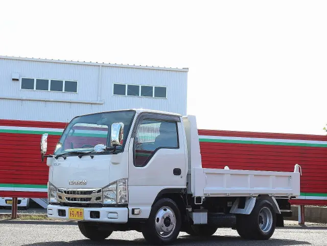 いすゞ エルフ TPG-NKR85AD(2WD)の写真2