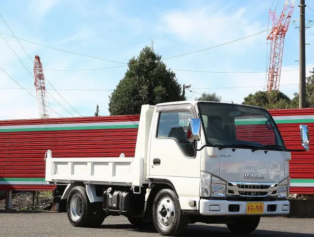 いすゞ エルフ TPG-NKR85AD(2WD)の写真4
