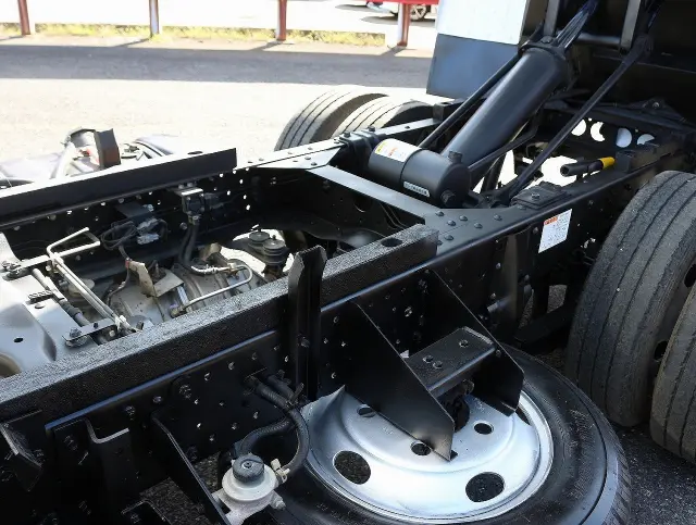 いすゞ エルフ TPG-NKR85AD(2WD)の写真28