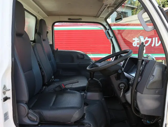 いすゞ エルフ TPG-NKR85AD(2WD)の写真37