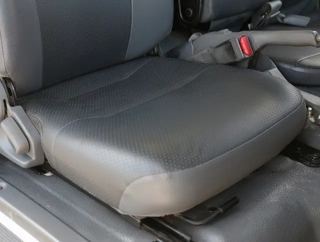 いすゞ エルフ TPG-NKR85AD(2WD)の写真39