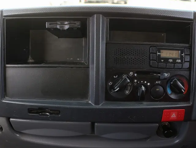 いすゞ エルフ TPG-NKR85AD(2WD)の写真43