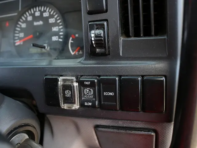 いすゞ エルフ TPG-NKR85AD(2WD)の写真45