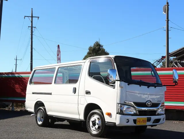トヨタ ダイナ TKG-XZC605V(2WD)の写真3