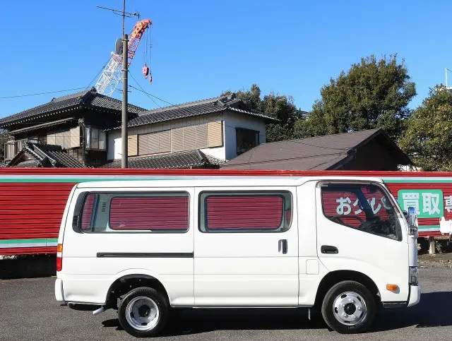 トヨタ ダイナ TKG-XZC605V(2WD)の写真4