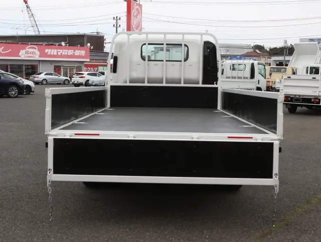 いすゞ エルフ 2RG-NPR88AR(2WD)の写真10