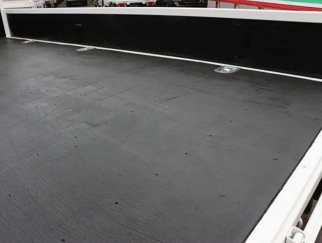 いすゞ エルフ 2RG-NPR88AR(2WD)の写真13