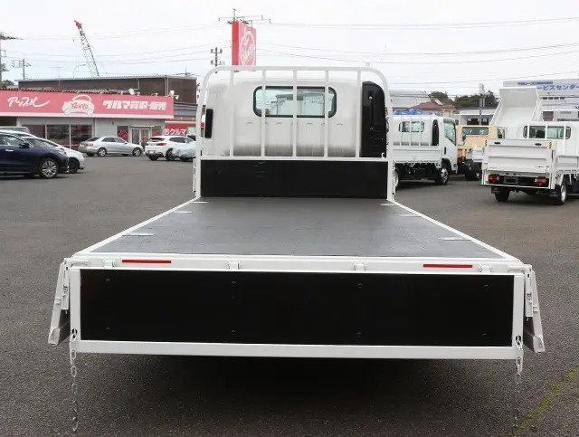 いすゞ エルフ 2RG-NPR88AR(2WD)の写真16