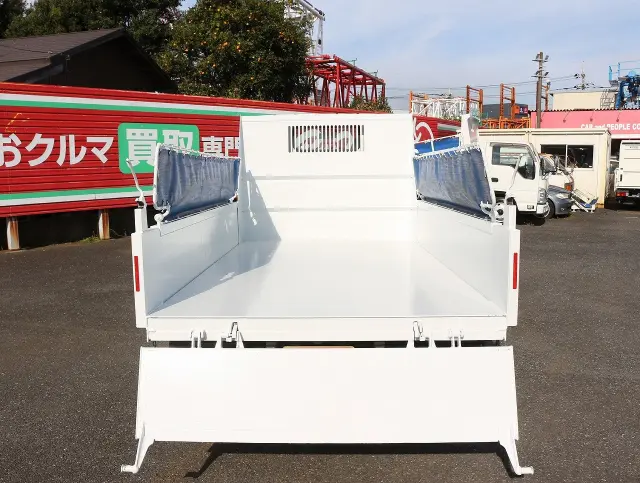 三菱 キャンター TPG-FBA60(2WD)の写真11