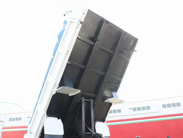 三菱 キャンター TPG-FBA60(2WD)の写真22