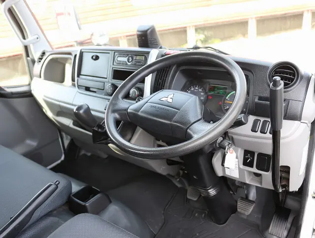 三菱 キャンター TPG-FBA60(2WD)の写真37