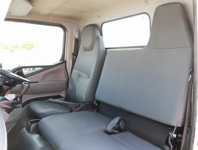 三菱 キャンター TPG-FBA60(2WD)の写真42