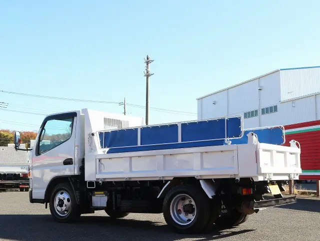 三菱 キャンター TPG-FBA60(2WD)の写真9