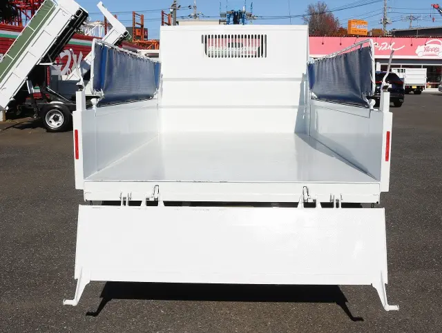 三菱 キャンター TPG-FBA60(2WD)の写真11