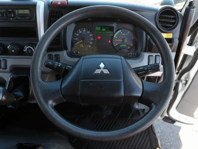 三菱 キャンター TPG-FBA60(2WD)の写真39