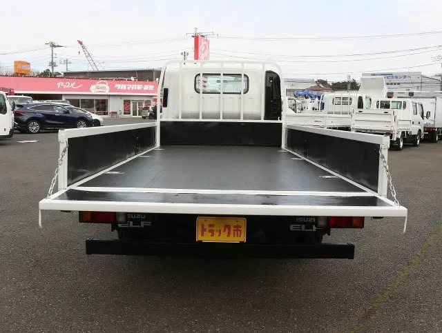 いすゞ エルフ 2RG-NPR88AR(2WD)の写真10