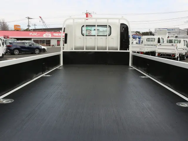 いすゞ エルフ 2RG-NPR88AR(2WD)の写真12