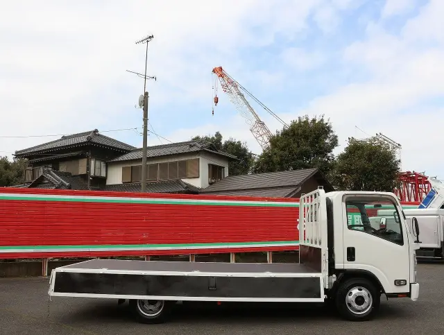 いすゞ エルフ 2RG-NPR88AR(2WD)の写真15